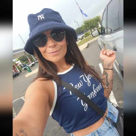 Meet The Posher - Picture 3 of 6